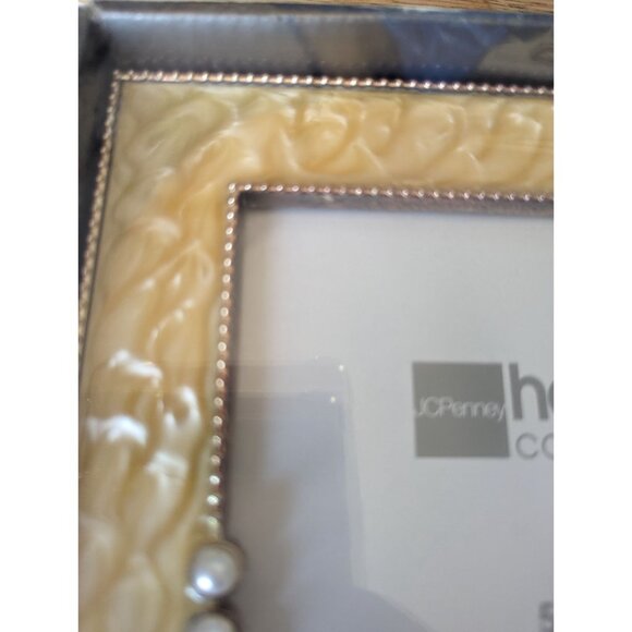 NIB Sealed JcPenny Home Collection 5x7 yellow enamel swirl pearl & gold trim ver - Picture 3 of 6
